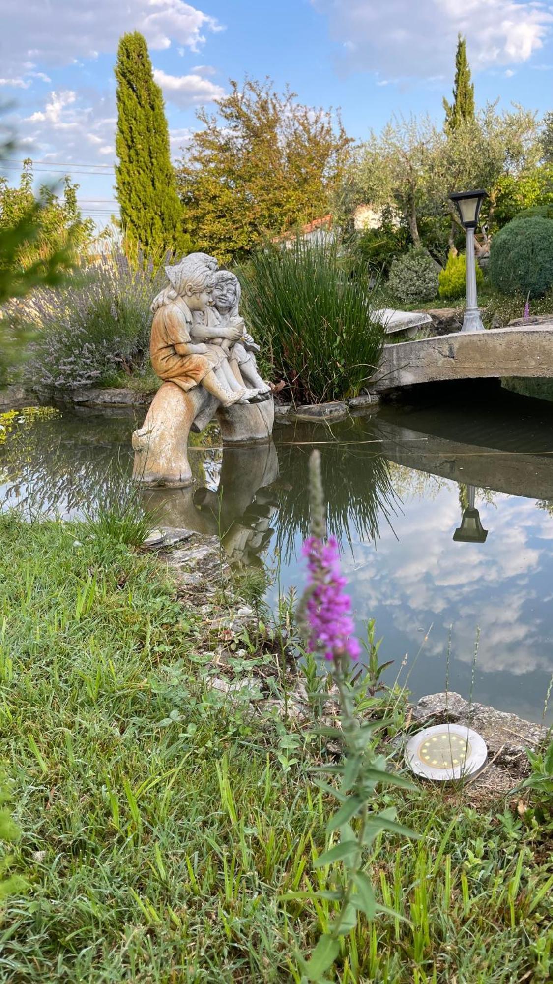 Studio Les Petits Lutins Entraigues-sur-la-Sorgue Exteriér fotografie